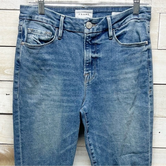 Frame‎ Le Crop Mini Boot Fray Hem Jeans Size 27 Blue Denim Medium Wash - Picture 2 of 13